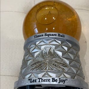 Waterford Holiday Heirloom Snow Globe